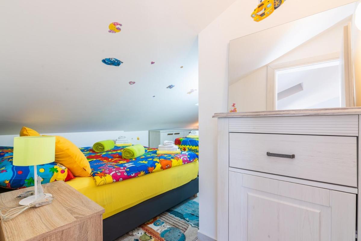 Apartments Cro Adria Stay Medolino Esterno foto